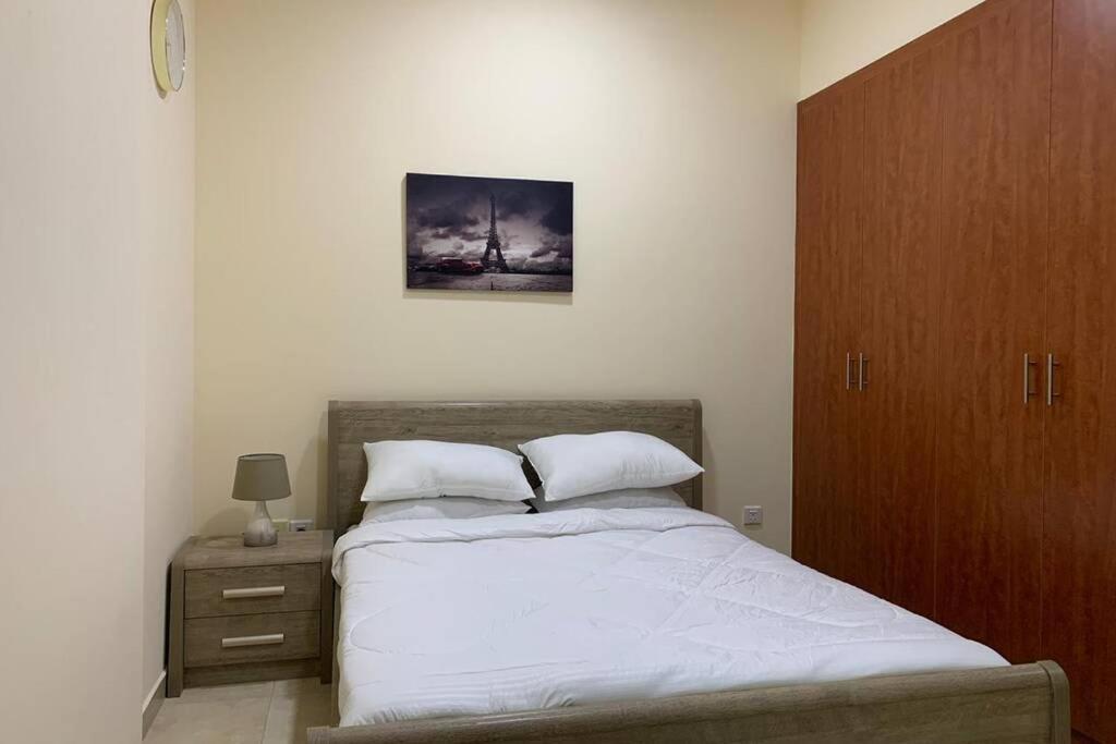 شقة Cozy 2Bhk Near To Dmcc Metro Station -505 دبي المظهر الخارجي الصورة