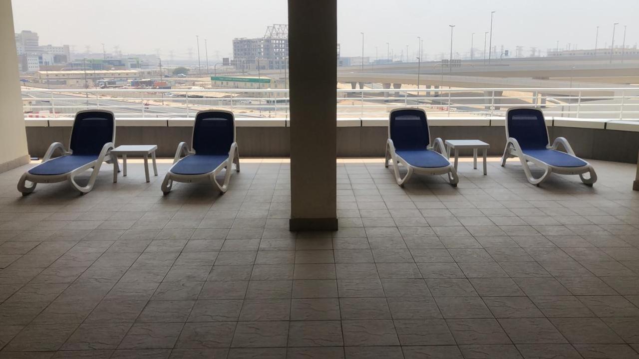 شقة Cozy 2Bhk Near To Dmcc Metro Station -505 دبي المظهر الخارجي الصورة