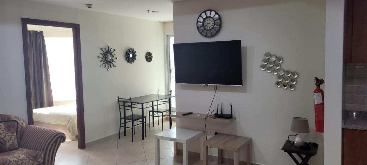 شقة Cozy 2Bhk Near To Dmcc Metro Station -505 دبي المظهر الخارجي الصورة